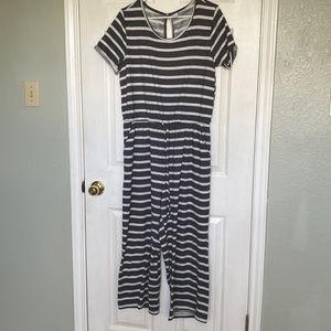 Old Navy Striped Jumpsuit Romper in Gray and White